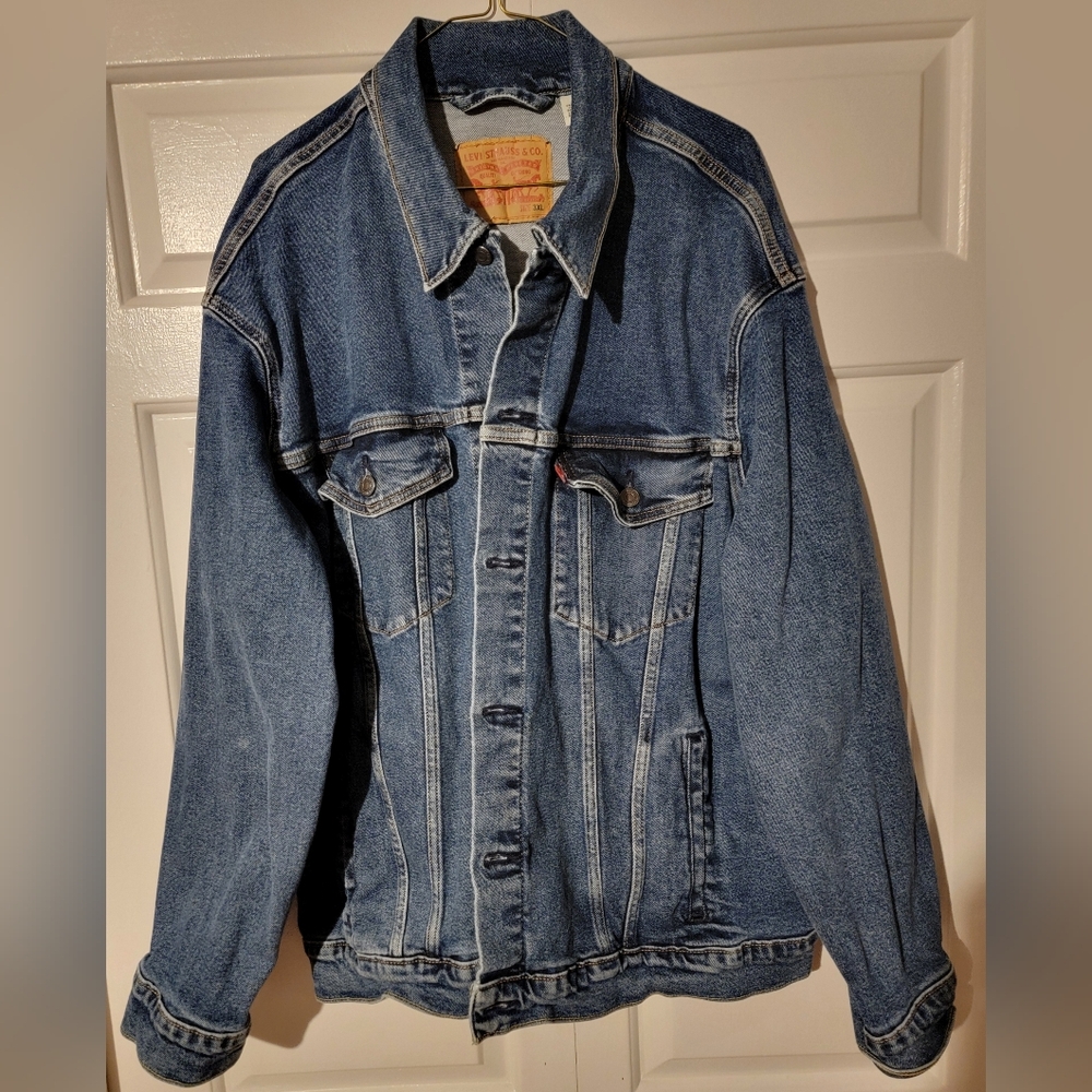 Levi's jean jacket
